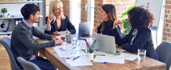 Best varicose veins doctor in India — Dr. Ambrish Raja examining a patient